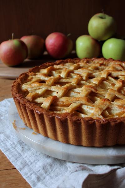 10. Appeltaart recept met gember en honing voor warme glans