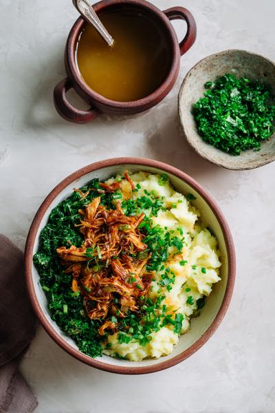 19. Boerenkool stamppot recept met pulled chicken en bouillonjus