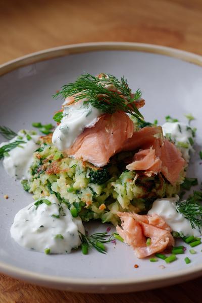 20. Boerenkool stamppot recept met zalm en dille-yoghurt