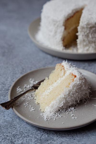 10. Cake recept kokos-limoencake met witte kokosvlokken