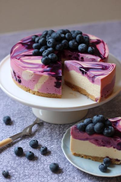 18. Cake recept blauwe bessen cake met paarse sapstrepen