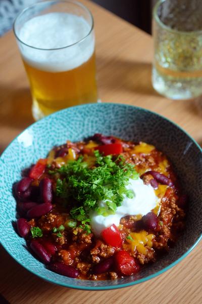 10. Chili con carne recept met bier en schuimige, moutige diepte