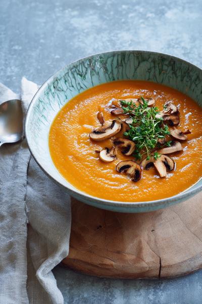 20. Erwtensoep recept met rookaroma via gerookt zout en champignons