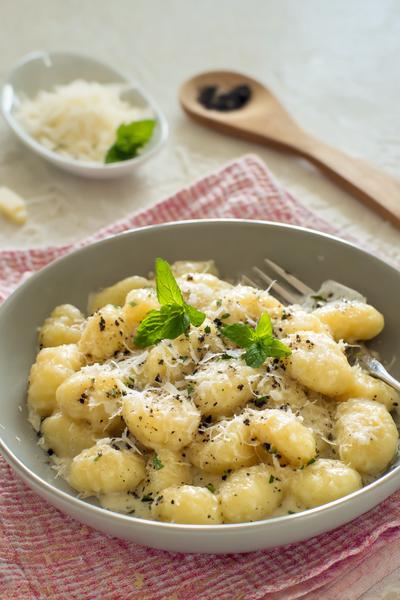 18. Gnocchi recept met truffelolie en Parmezaancrème