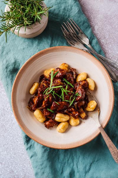 19. Gnocchi recept met karbonade-saus van braadjus en ui
