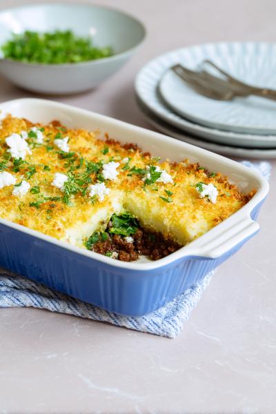 5. Hollandse ovenschotel recept met andijvie, gehakt en kruimelige topping