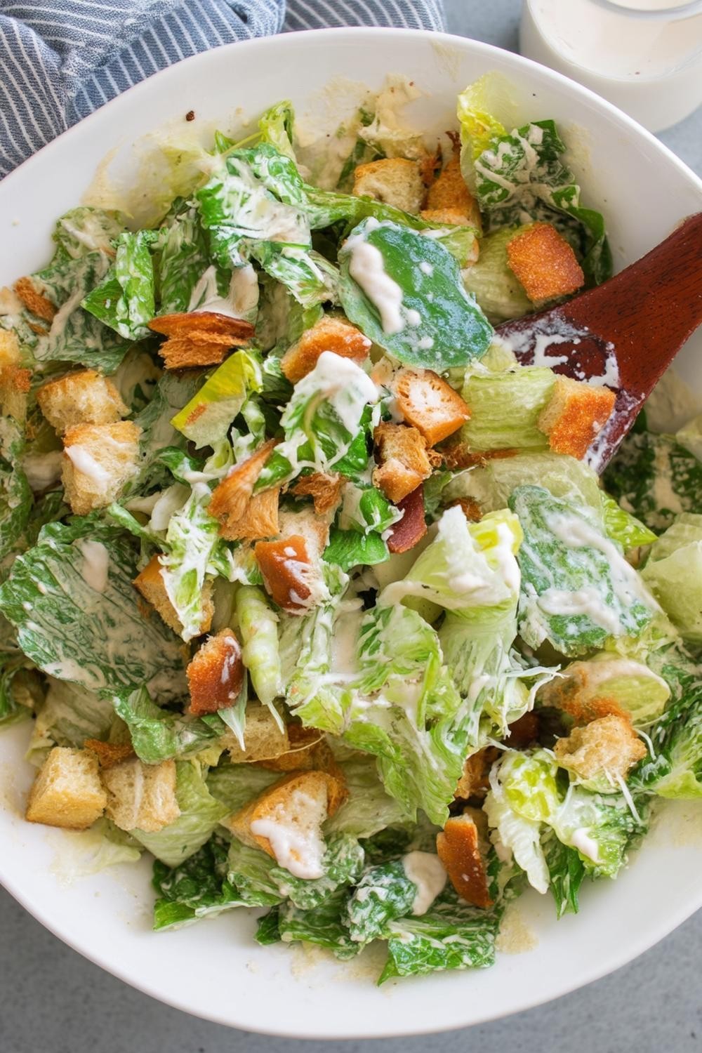 Romige Dressing en Knapperige Croutons
