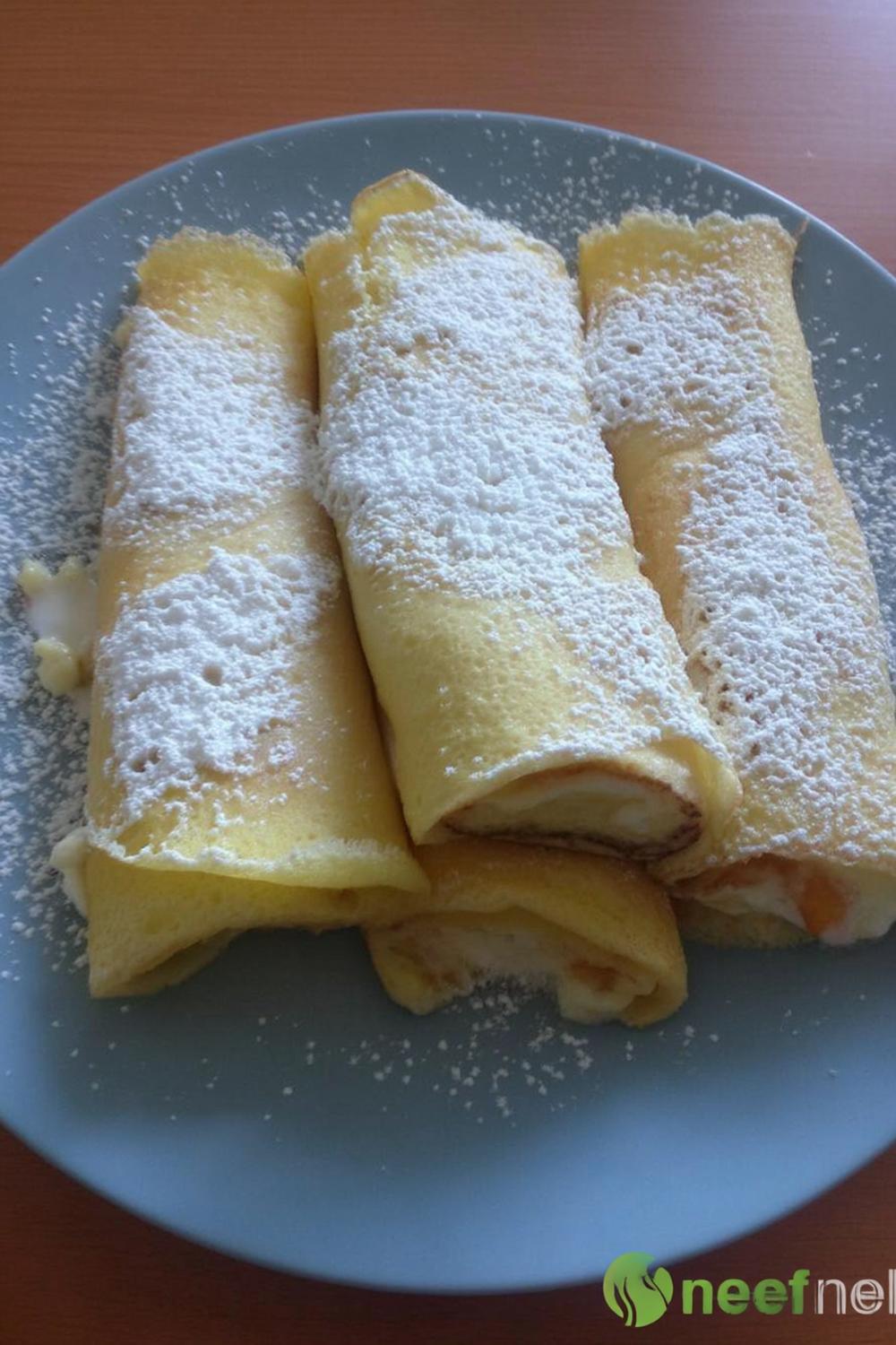 Pannenkoekrolletjes met nootenvulling