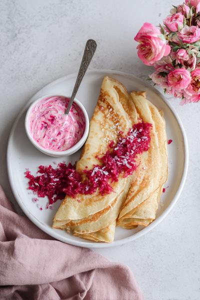 22. Pannenkoeken recept met rode biet en roze marmering