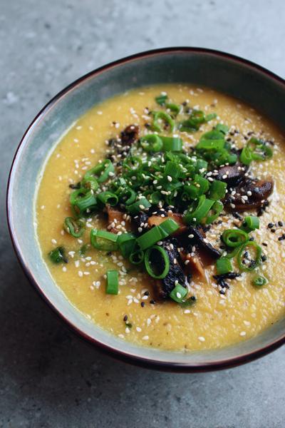 10. Pompoensoep recept met miso, sesam en shiitake