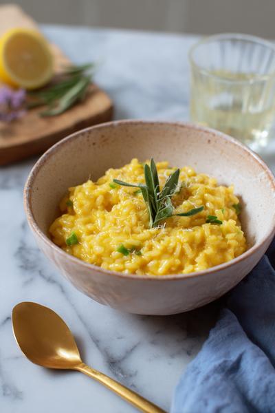 25. Risotto recept met alcoholvrij: extra bouillonreductie en laurier