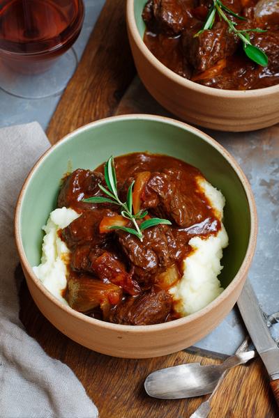 14. Budget stoofvlees recept met sukadelappen en extra ui