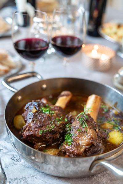 15. Feestelijk stoofvlees recept met runderwangen en port