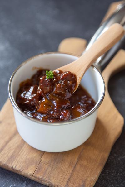 21. Stoofvlees recept met appelstroop en zachte karamelsaus