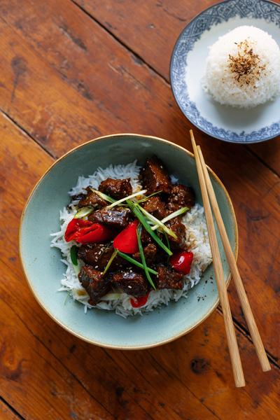 6. Aziatisch stoofvlees recept met soja, steranijs en gember